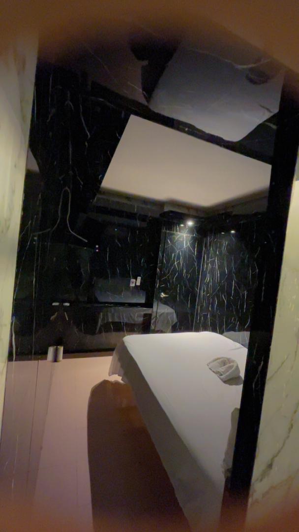 Luxe-Black